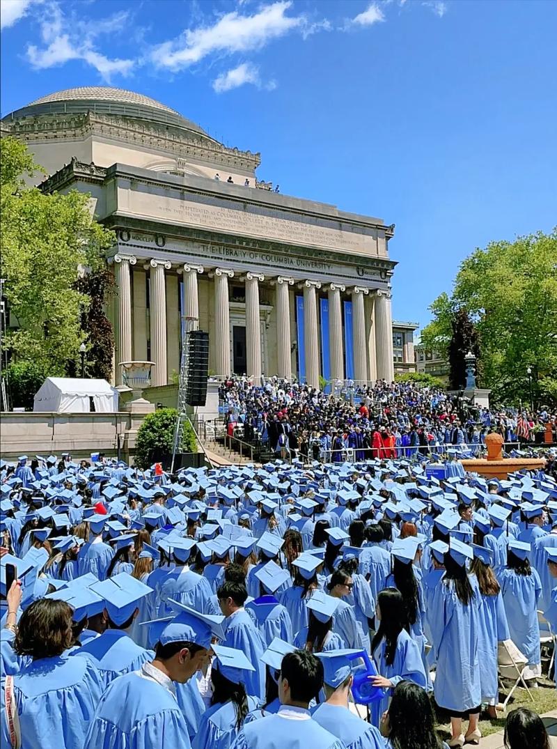 圣安德鲁斯大学毕业证书一模一样文凭样本
